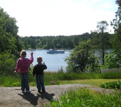 Hej, hej Stora båten ...