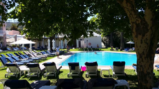 Poolen ser helt ok ut , tycker jag ...